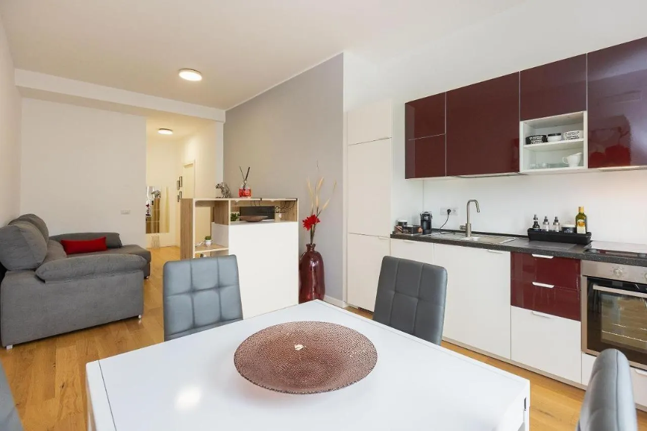 Sweet Maya Home Rome Apartment